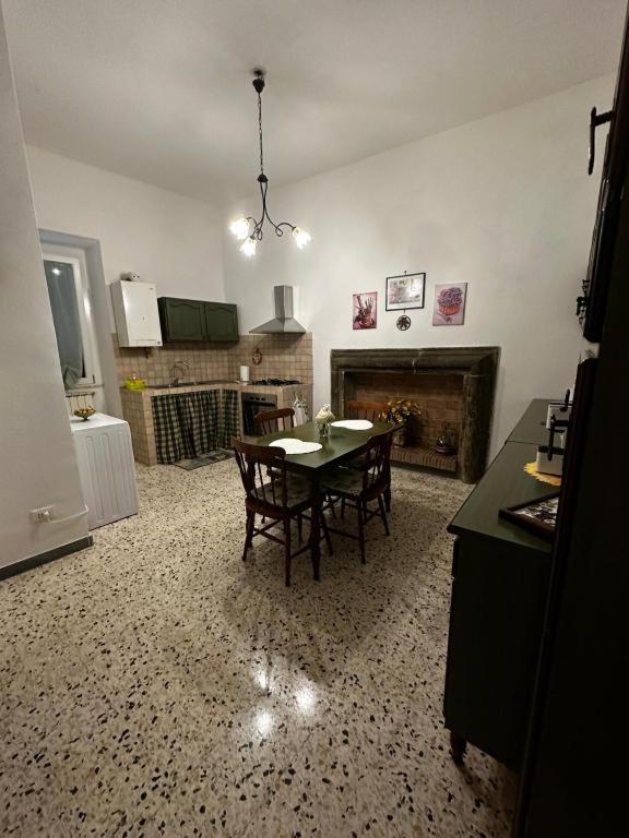 La Casa Sotto Il Castello Leilighet Bracciano  Eksteriør bilde